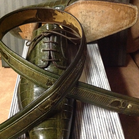 Shoes - Picture 5 of 6